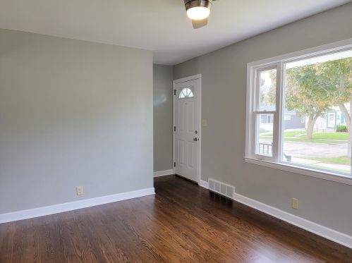 4903 Lynndale Ave, Milwaukee WI  53220-2069 exterior