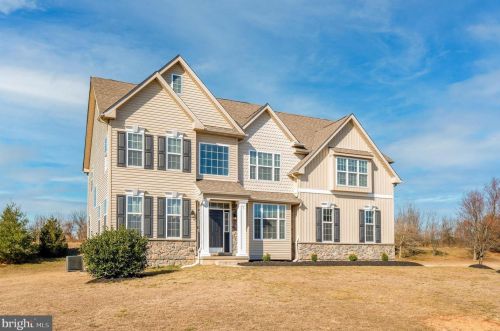 304 Friedman Dr, New Castle, DE 19720-5625