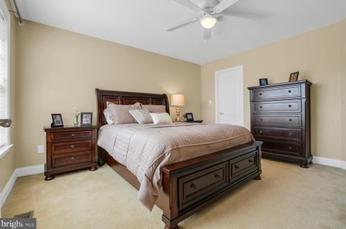 212 Hopewell Dr, Collegeville PA  19426-2852 exterior