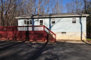 369 Timber Hill Rd, Henryville PA  18332-7732 exterior