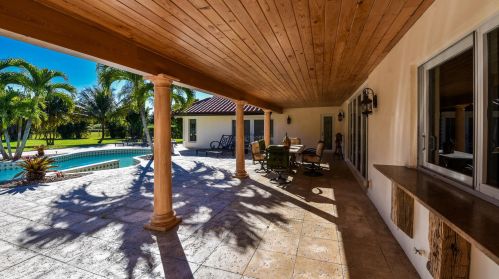 10340 Avenida Del Rio, Delray Beach FL  33446-2416 exterior