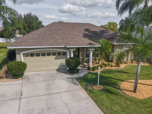 221 Ruby Lake Ln, Winter Haven, FL 33884-3267
