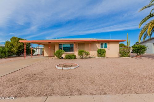 5904 Des Moines St, Mesa, AZ 85205-6628