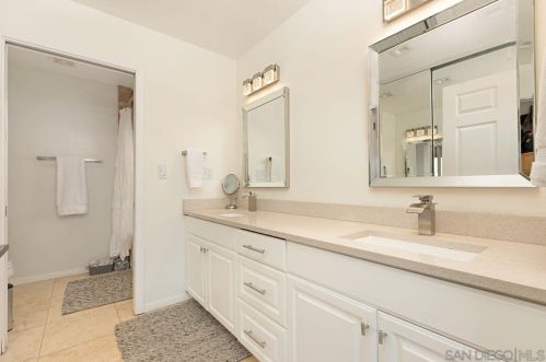 2451 Beryl St, San Diego CA 92109-3401 exterior