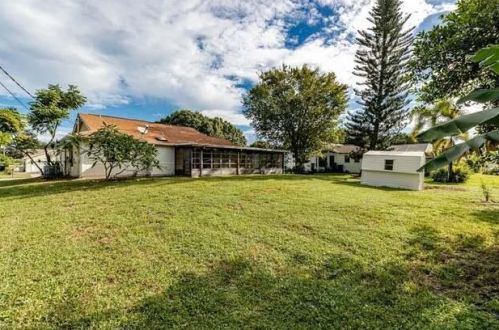 1655 20th St, Vero Beach FL  32960-0660 exterior