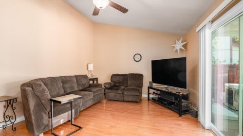 754 Tulare, Vacaville CA  95687-6250 exterior