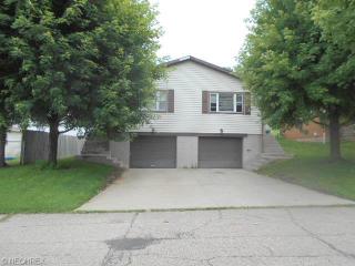 1610 Adams St, Coshocton OH  43812-1837 exterior
