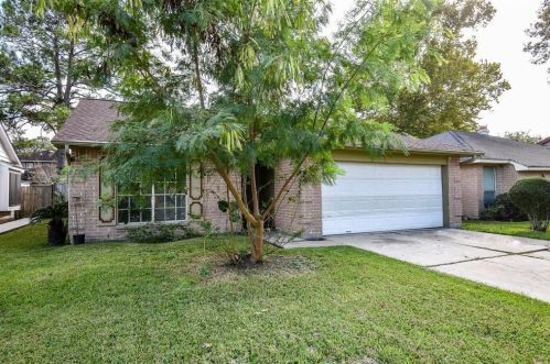 15314 Bedford Glen Dr, Channelview TX  77530-2105 exterior