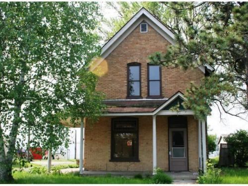 212 Kingwood St, Brainerd, MN 56401-3322