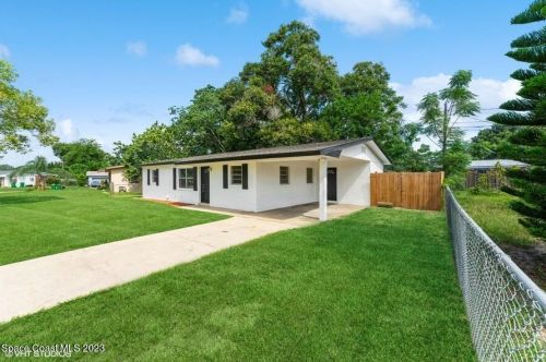 2920 Beth St, Titusville, FL 32796-1234