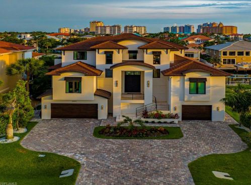 380 Tradewinds Ave, Naples, FL 34108-2329