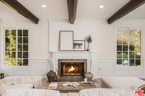 29646 Ridgeway Dr, Calabasas CA  91301-4147 exterior