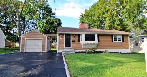 100 Elmsford Rd, Bridgeport, CT 06606-1009