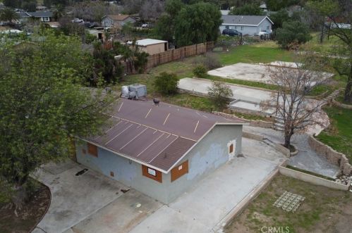 5652 Beach St, Riverside, CA 92509-4722