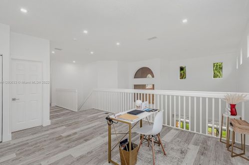 13040 52nd St, Hollywood FL  33027-5453 exterior