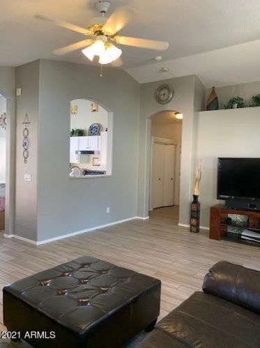 1698 Tremaine Ave, Gilbert AZ  85234-8139 exterior