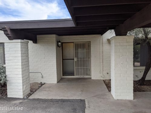 5860 Territory Ave, Tucson, AZ 85750-1803