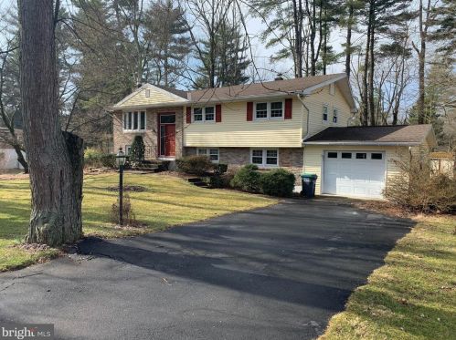 223 Pine Blvd, Molino, PA 17961-9606