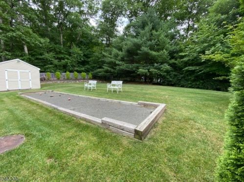 19 Marisa Ct, West Milford NJ  07480-3000 exterior