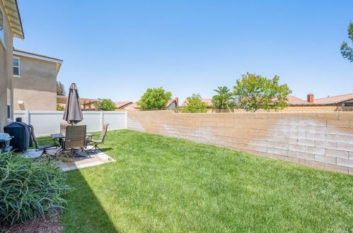 746 Margarita St, Rialto CA  92376-3112 exterior