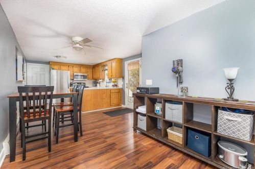 24 Muir Ave, Bristol CT  06010-7214 exterior