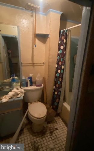 810 Kohn St, Norristown PA  19401-3742 exterior