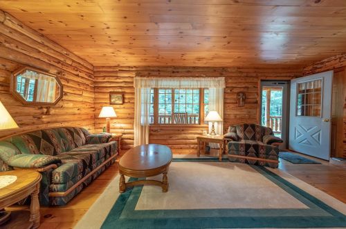 1102 Murray Hill Rd, Hill, NH 03243-3249