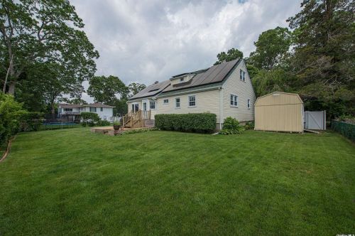 780 Arlington Rd, Babylon, NY 11704-7431