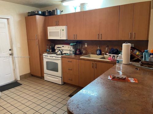 6144 30th St, Hollywood FL 33023-3856 exterior