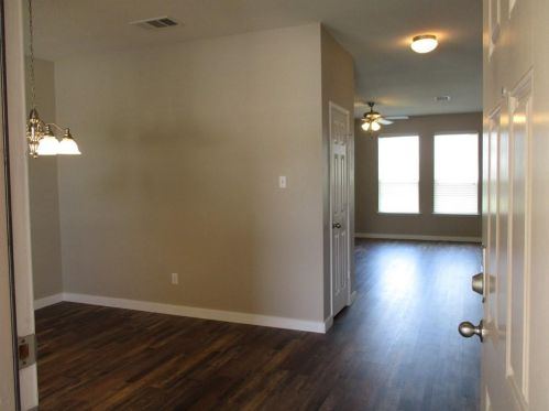 18354 Basketflower Bnd, Webberville TX  78621-6065 exterior
