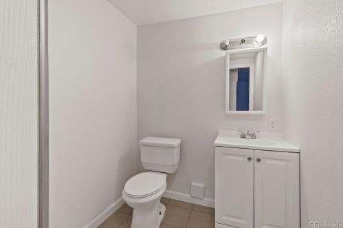 4020 Yosemite St, Denver CO 80237-1926 exterior