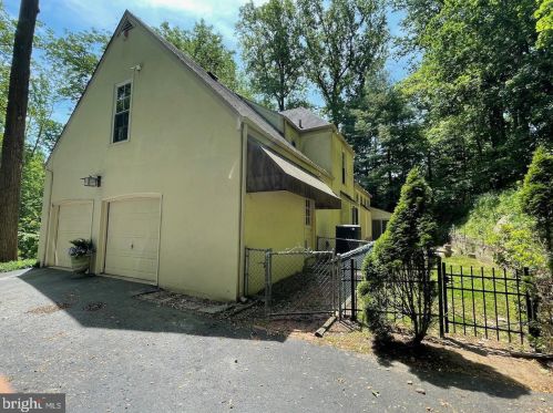 220 Hansell Rd, Newtown Square PA  19073-2509 exterior