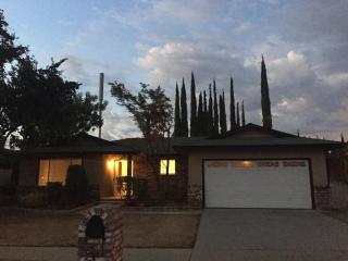 2104 Fremont Ave, Fresno, CA 93710-4546
