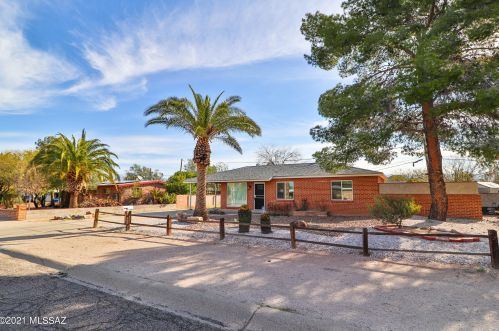 809 Mann Ave, Tucson, AZ 85710-1253