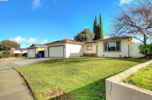 33 Alpine Ct, West Pittsburg, CA 94565-6301