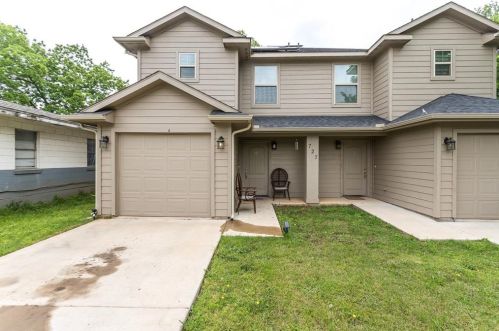 727 Johnson St, Denison, TX 75020-2244