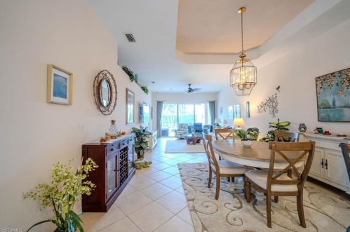 6713 Calumet Dr, Naples FL 34113-1608 exterior