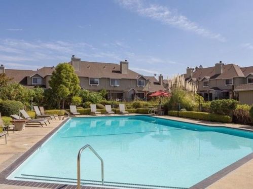 17165 Creekside Cir, Morgan Hill CA  95037-4647 exterior