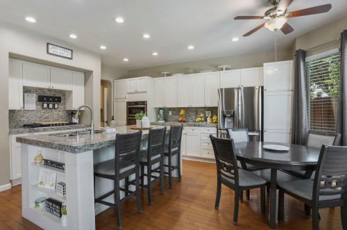 1729 Mable Ave, Modesto CA  95355-1241 exterior