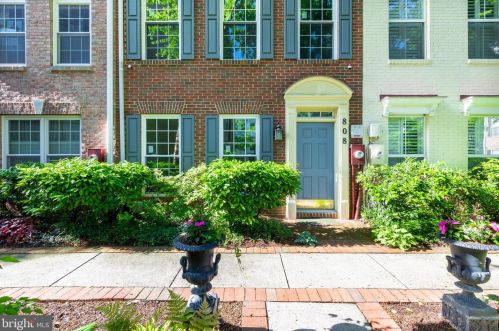 808 Capitol Square Pl, Washington, DC 20024-2493