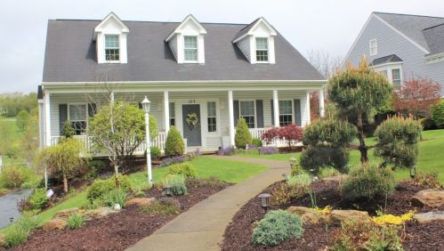 123 Stonegate Dr, Canonsburg, PA 15317-2766