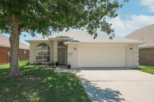 9058 River Trails Blvd, Fort Worth, TX 76118-7713