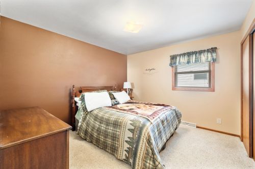 29632 Clover Ln, Waterford WI  53185-5004 exterior