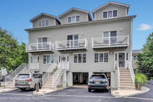 16-2 Beach Blvd, Monmouth Hills, NJ 07732