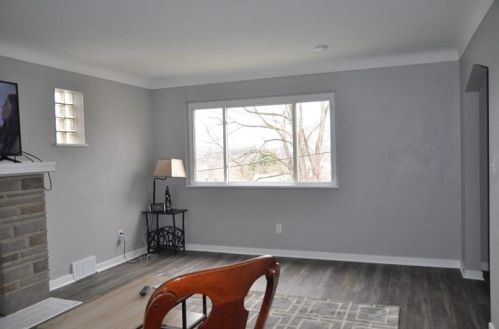 2912 Freeland St, Mckeesport, PA 15132-1836