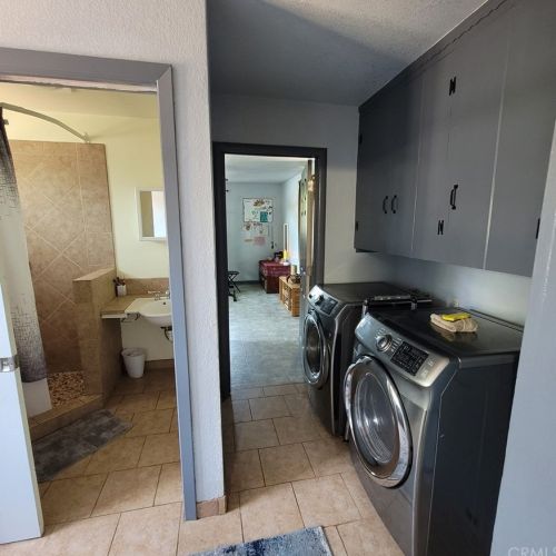 475 9 St, Lakeport CA  95453-4220 exterior