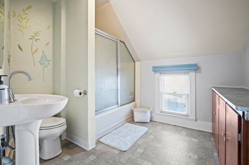 6342 29 Ave, Kenosha WI 53143-4648 exterior