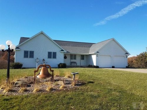 7940 194th Ave, Cliffland, IA 52501-8999