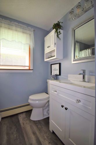 1 San Antonio Dr, Fremont NH  03044-8204 exterior