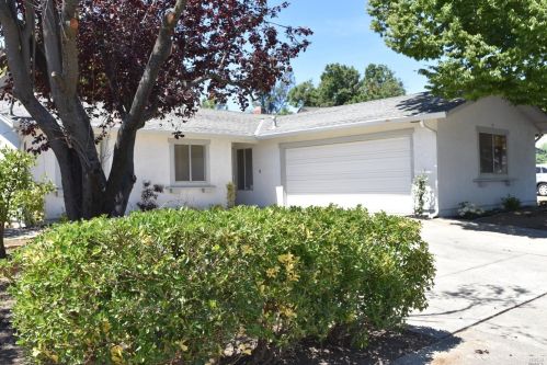 715 Berkshire Ct, Liberty Farms, CA 95620-2223